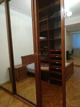 Kirayə verilir 3 otaqlı mənzil 120 m²