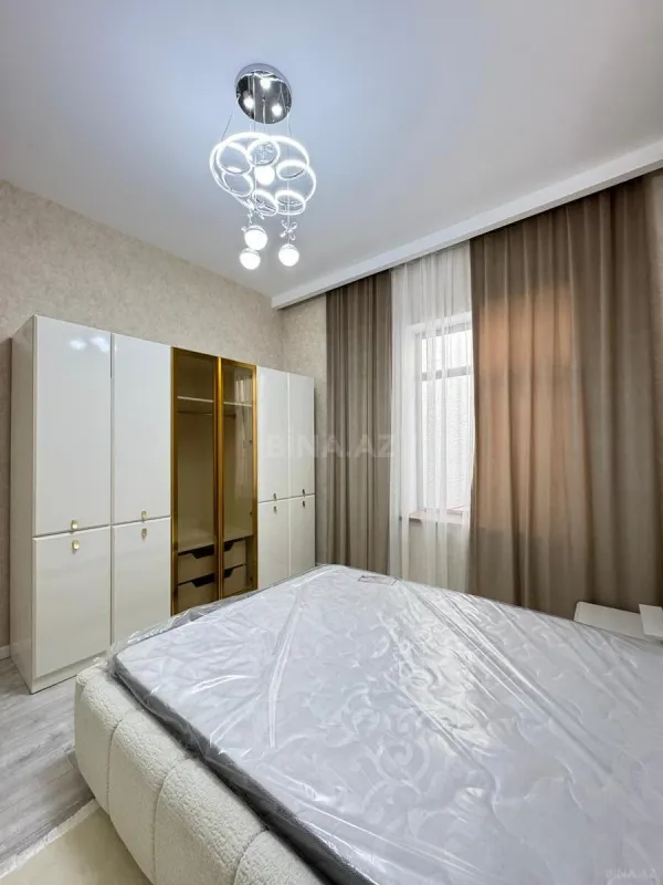 Satılır 4 otaqlı həyət evi 180 m²