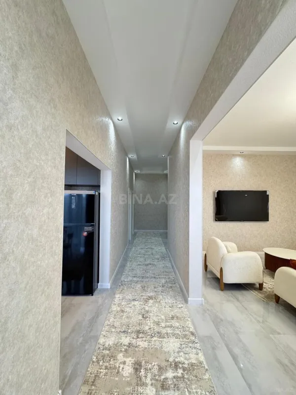 Satılır 4 otaqlı həyət evi 180 m²