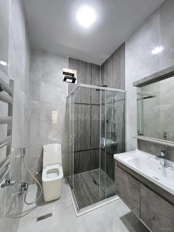 Satılır 4 otaqlı həyət evi 180 m²