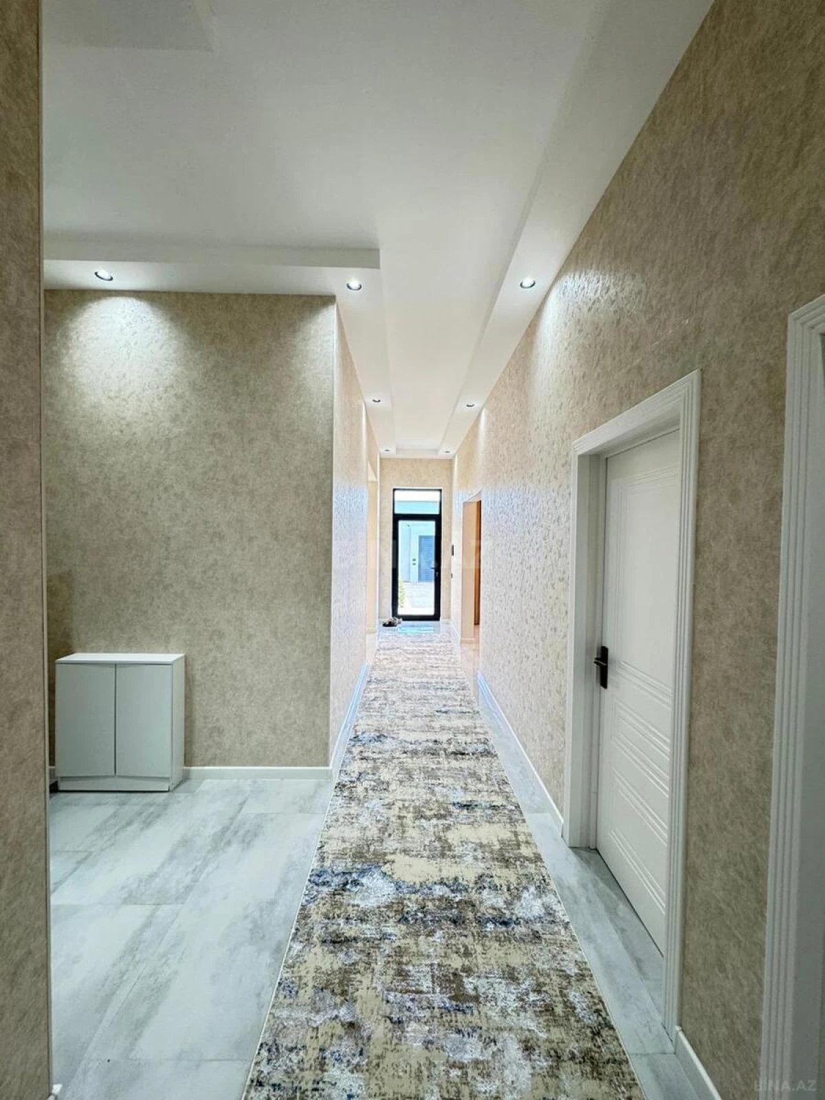 Satılır 4 otaqlı həyət evi 180 m²