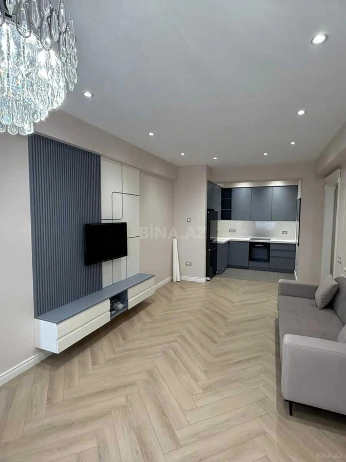 Satılır 2 otaqlı mənzil 67 m²