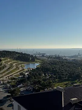 Satılır 2 otaqlı mənzil 82 m²