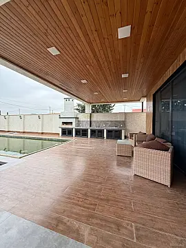 Satılır 4 otaqlı həyət evi 240 m²