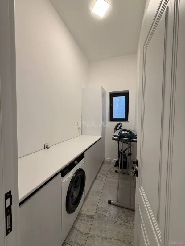 Satılır 4 otaqlı həyət evi 240 m²