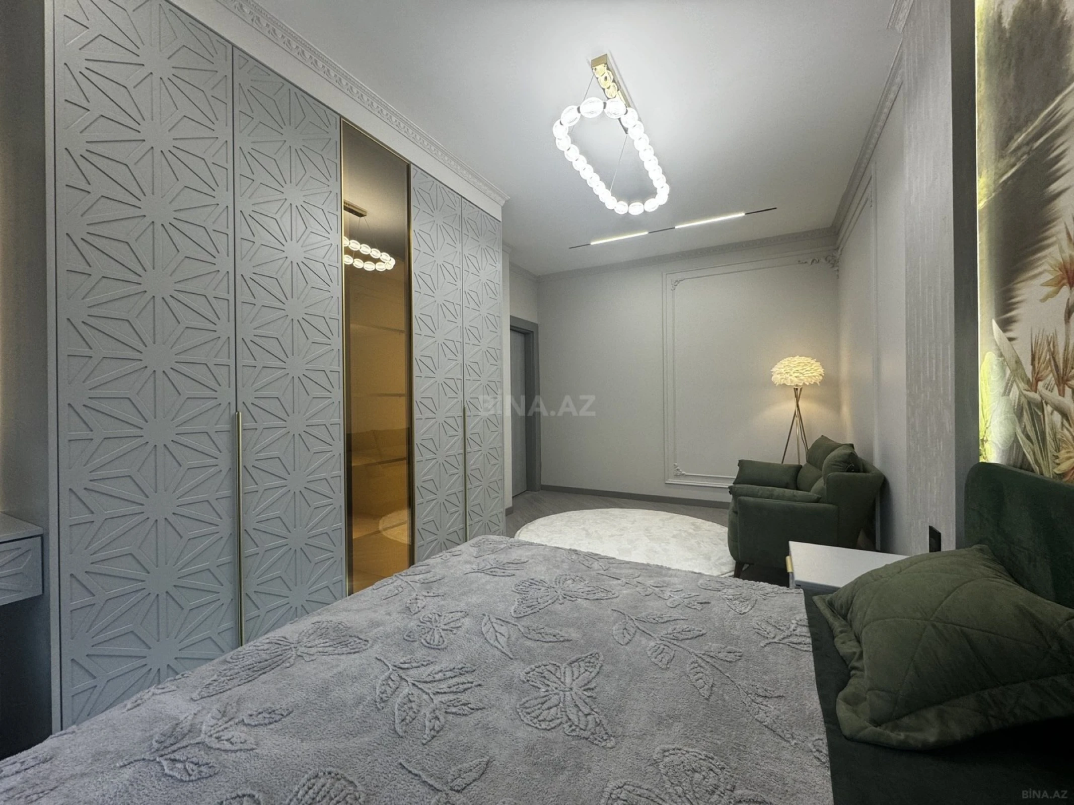 Satılır 3 otaqlı mənzil 92 m²