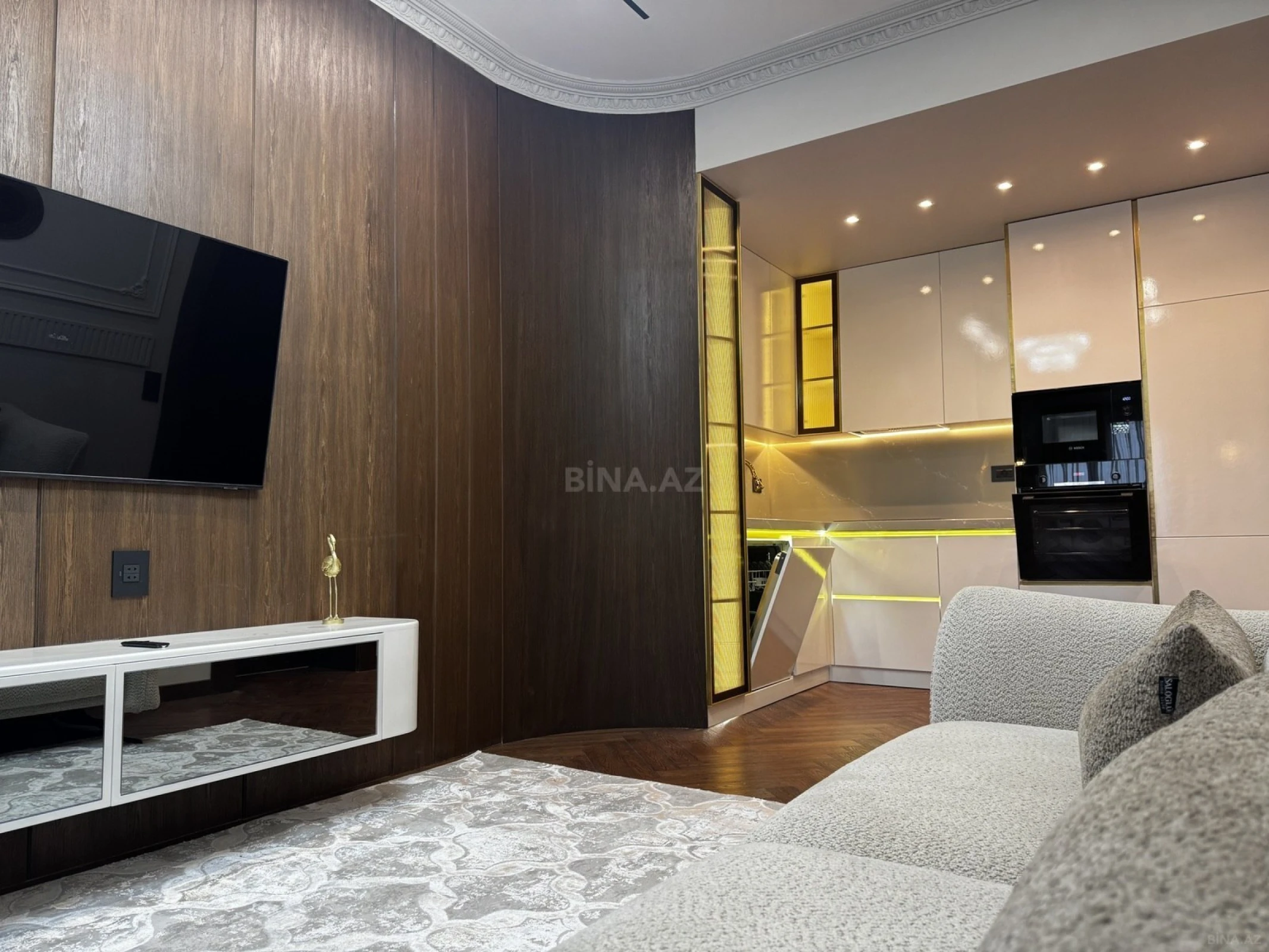 Satılır 3 otaqlı mənzil 92 m²