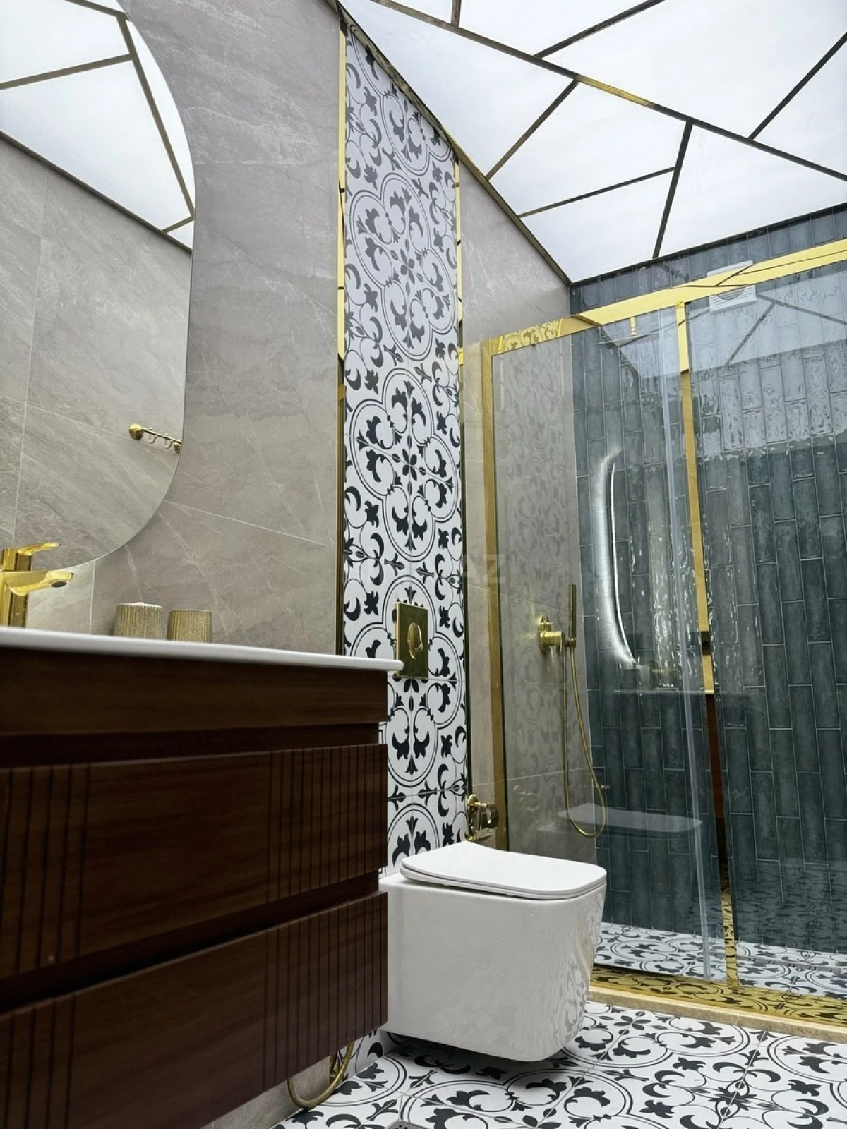 Satılır 3 otaqlı mənzil 92 m²