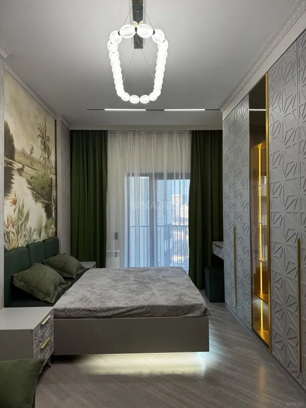 Satılır 3 otaqlı mənzil 92 m²