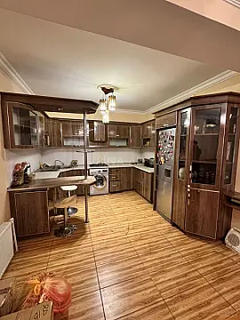 Kirayə verilir 2 otaqlı mənzil 55 m²