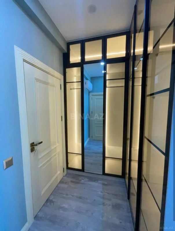 Satılır 3 otaqlı mənzil 101 m²