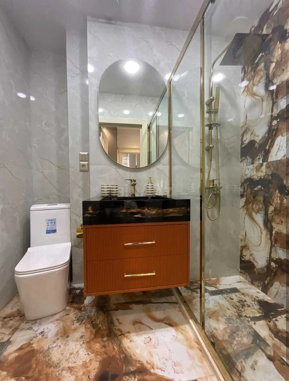 Satılır 3 otaqlı mənzil 101 m²