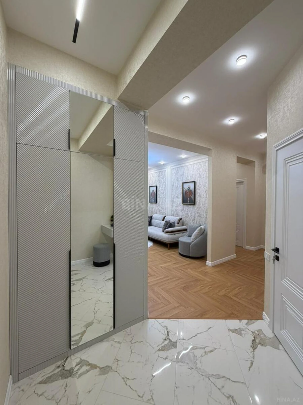 Satılır 3 otaqlı mənzil 100 m²