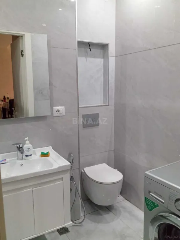 Satılır 2 otaqlı mənzil 81 m²