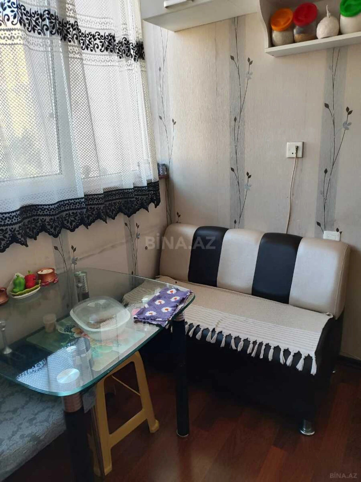 Satılır 2 otaqlı mənzil 70 m²