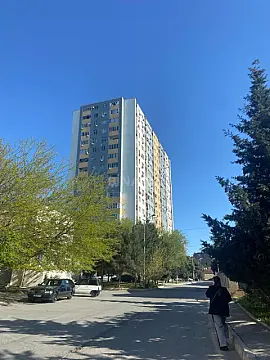 Satılır 1 otaqlı mənzil 71 m²
