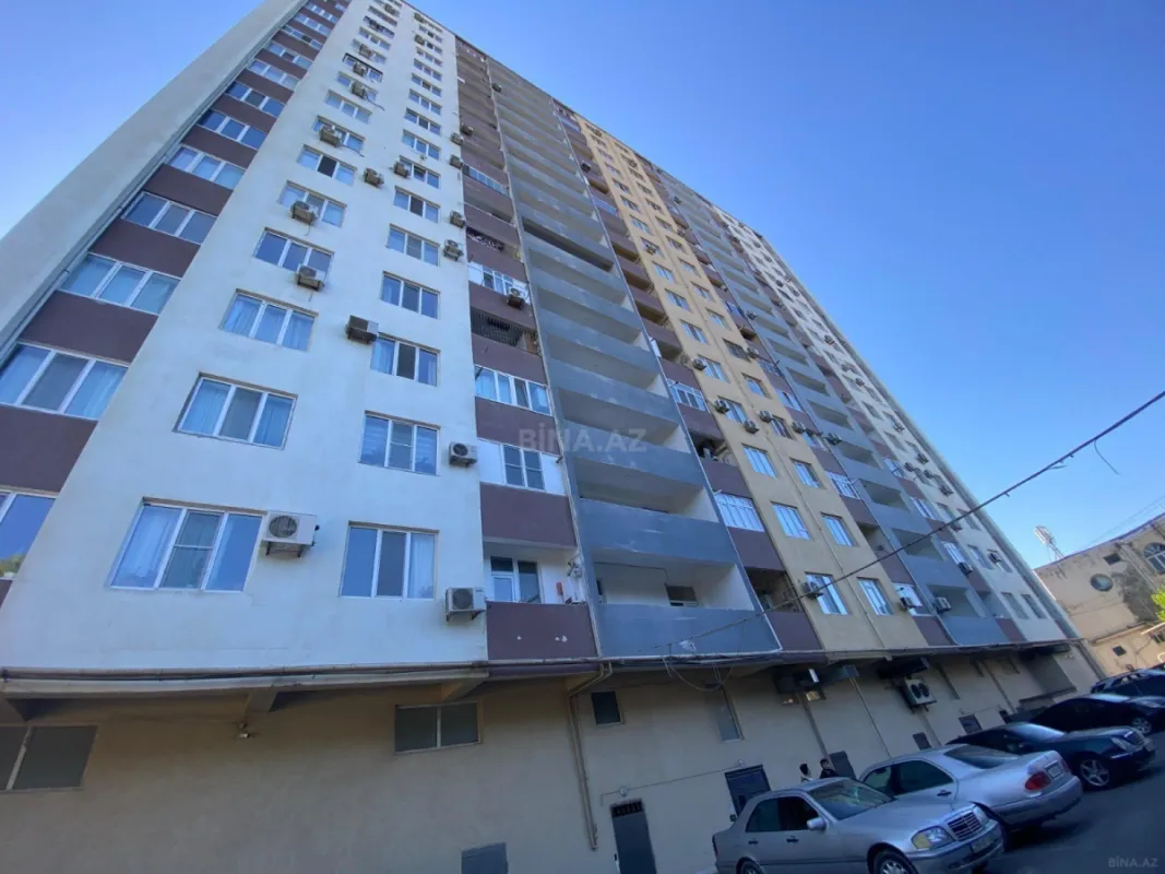 Satılır 1 otaqlı mənzil 71 m²