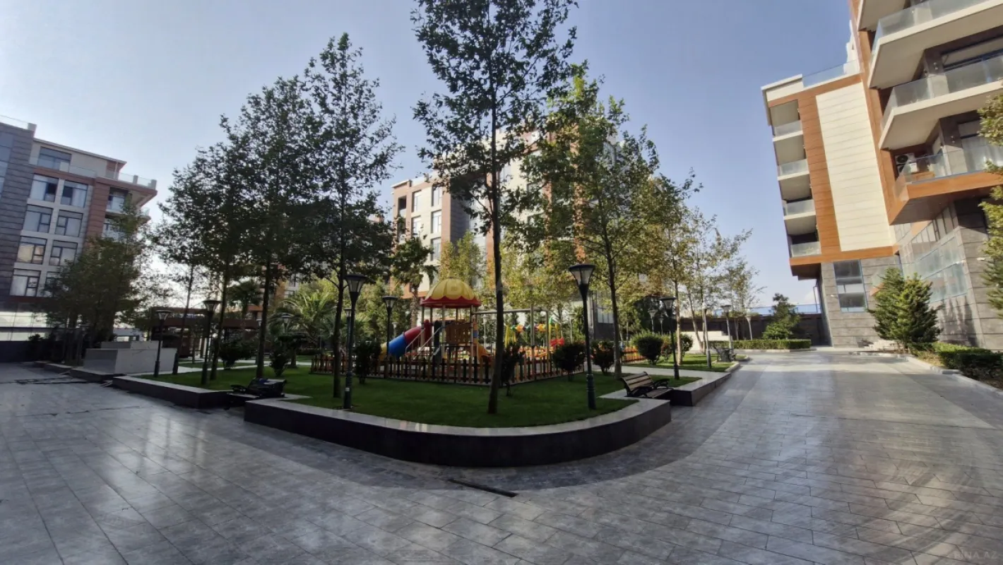 Satılır 2 otaqlı mənzil 67 m²