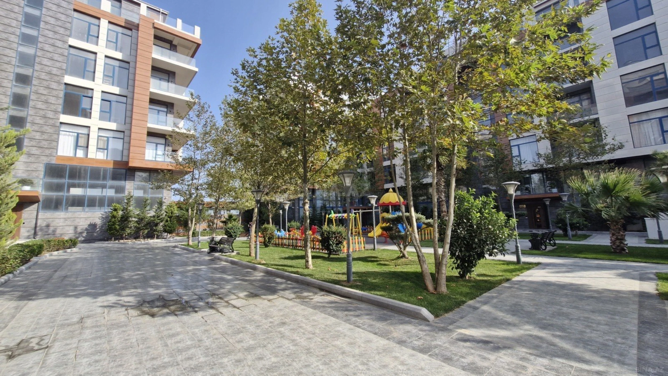 Satılır 2 otaqlı mənzil 67 m²