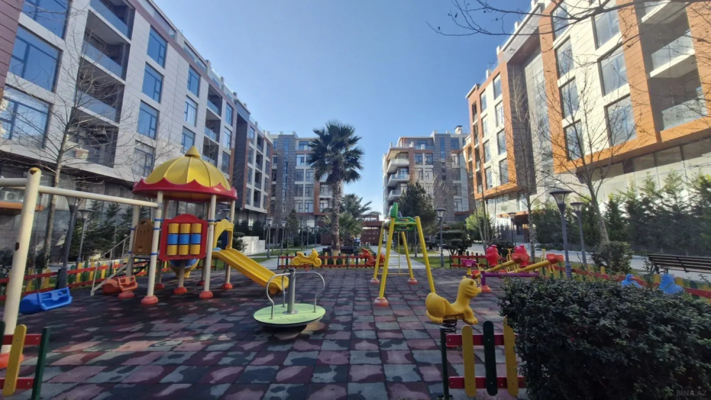 Satılır 2 otaqlı mənzil 67 m²
