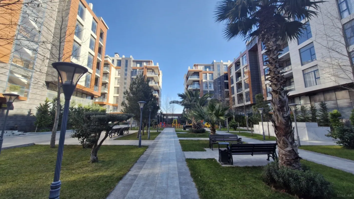 Satılır 2 otaqlı mənzil 67 m²
