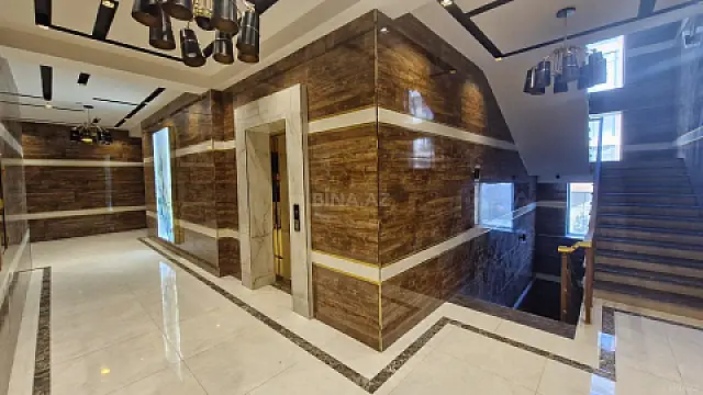 Satılır 2 otaqlı mənzil 67 m²