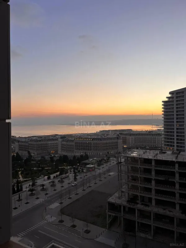 Kirayə verilir 3 otaqlı mənzil 157 m²