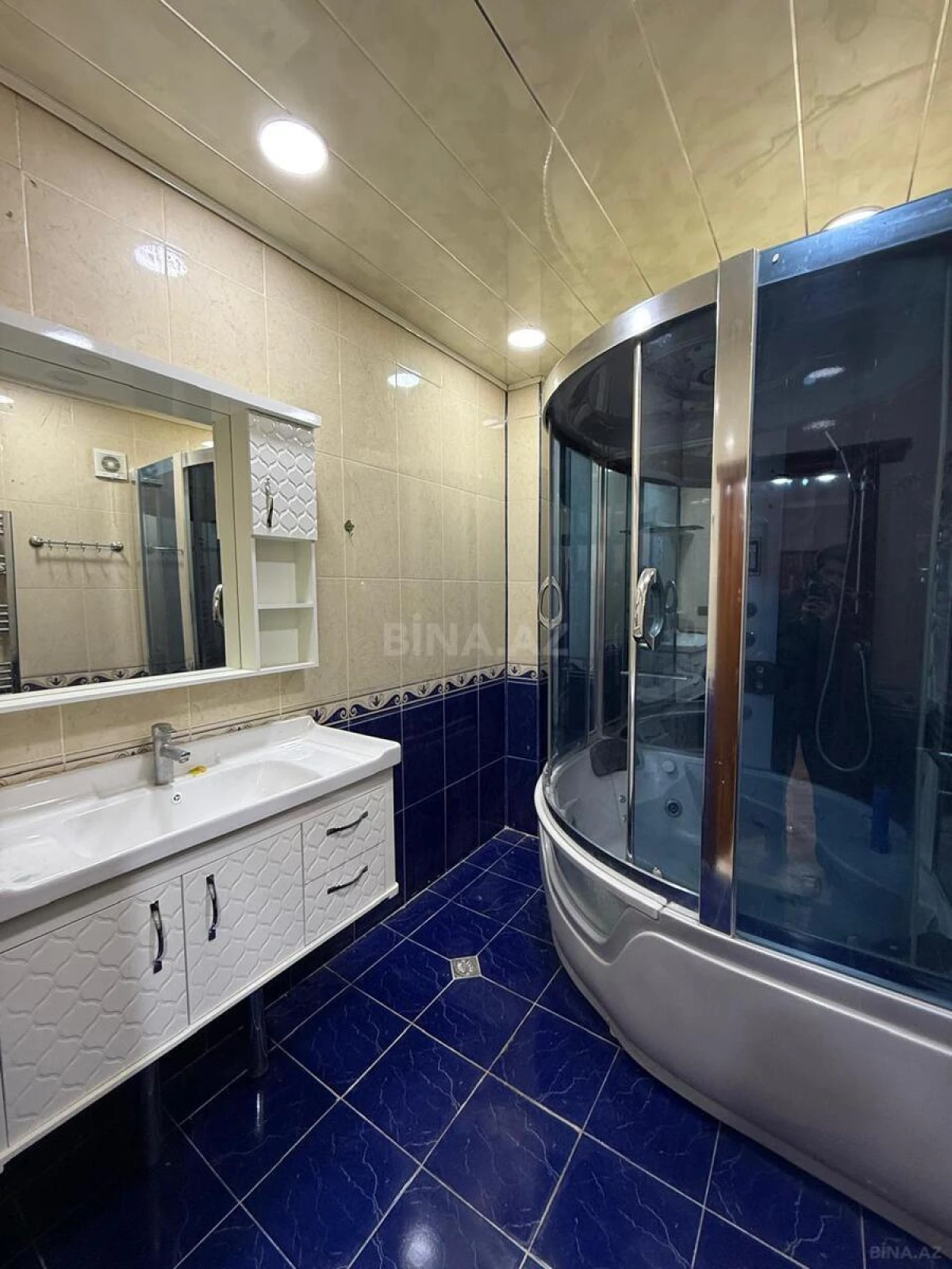 Satılır 3 otaqlı mənzil 115 m²