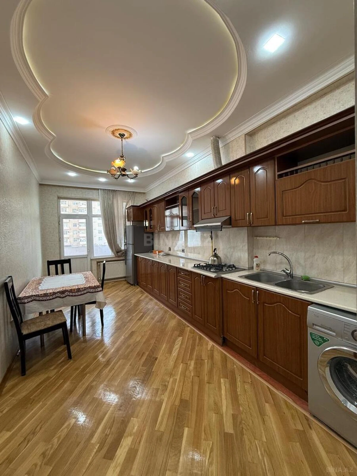 Satılır 3 otaqlı mənzil 115 m²