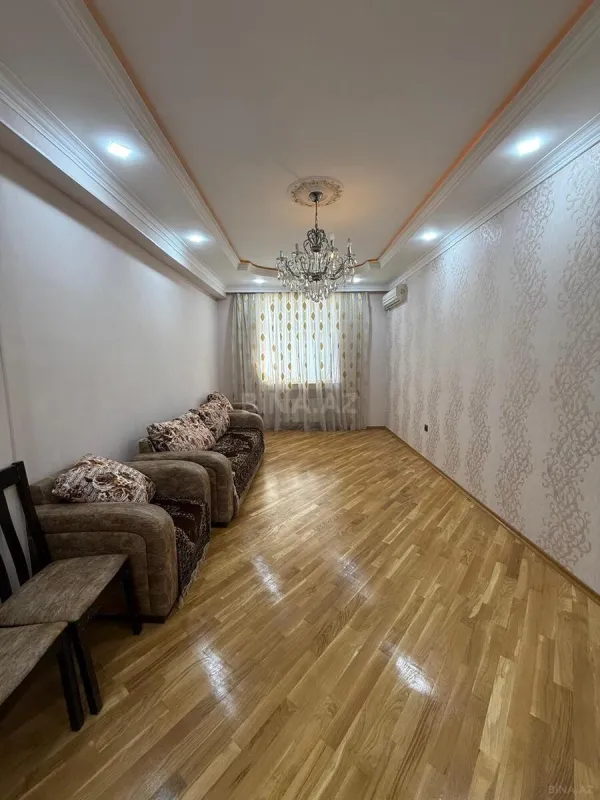 Satılır 3 otaqlı mənzil 115 m²