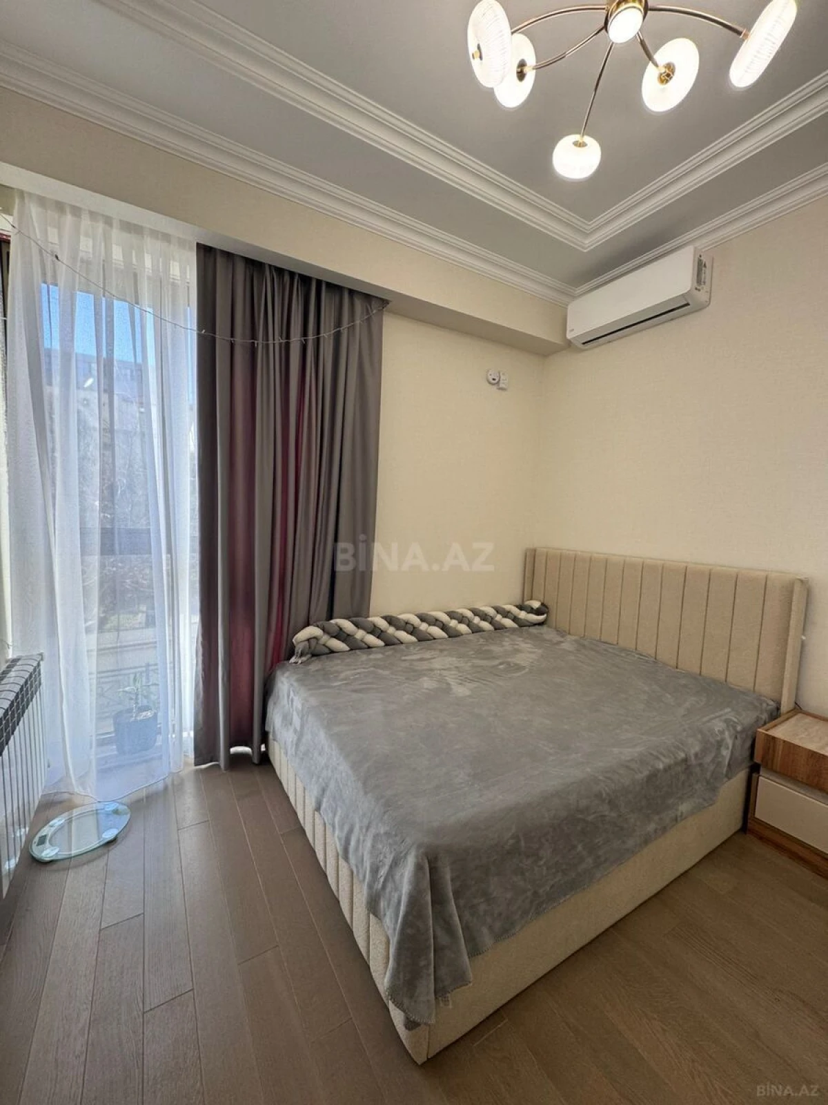 Kirayə verilir 2 otaqlı mənzil 70 m²