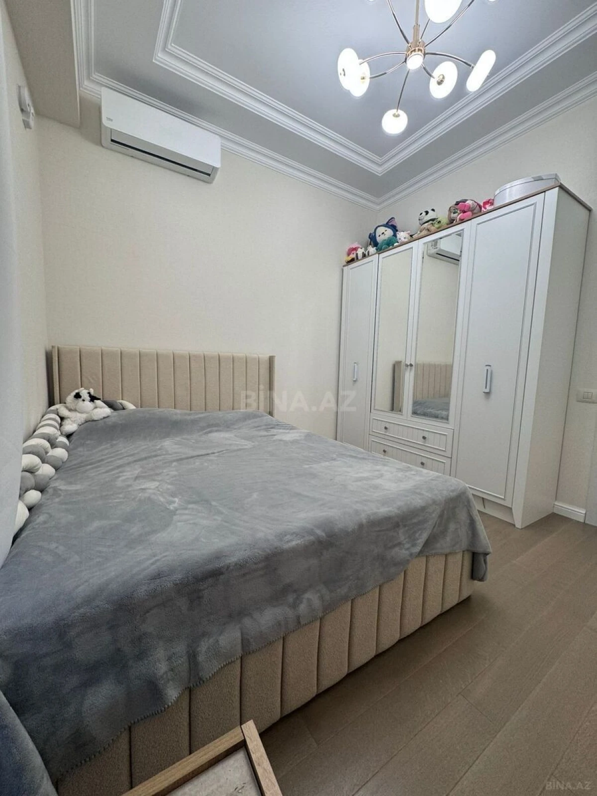 Kirayə verilir 2 otaqlı mənzil 70 m²