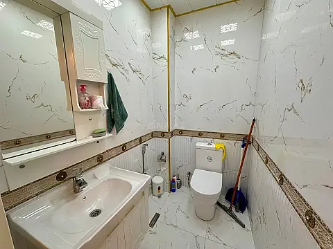 Satılır 3 otaqlı mənzil 143 m²