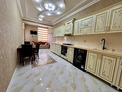 Satılır 3 otaqlı mənzil 143 m² — Bakı, Qaraçuxur 3 otaq 143.00 m²