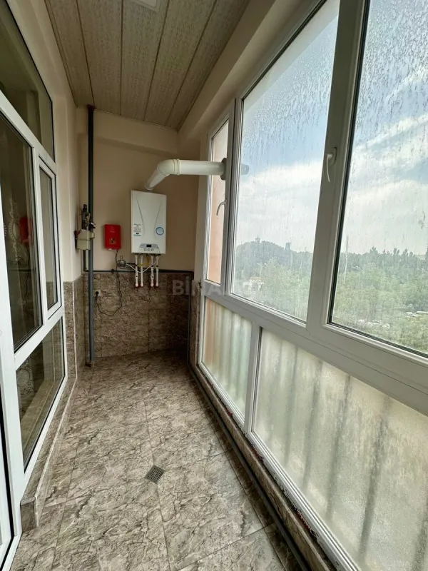 Satılır 3 otaqlı mənzil 143 m²