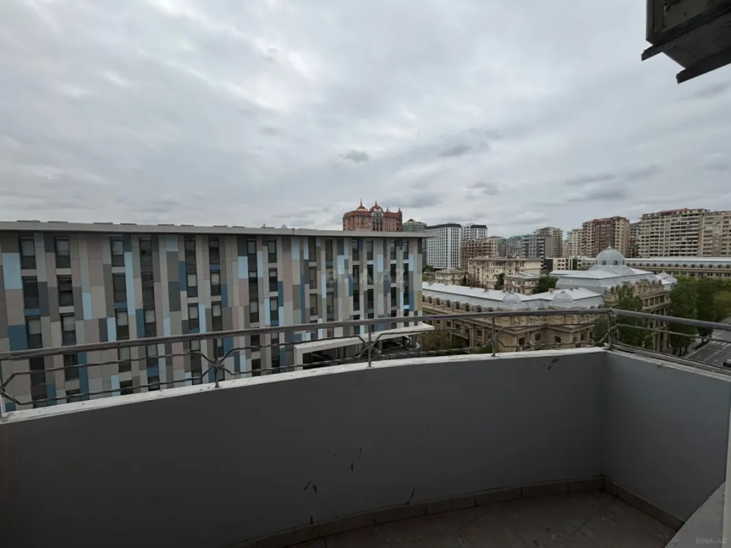 Kirayə verilir 3 otaqlı mənzil 105 m²