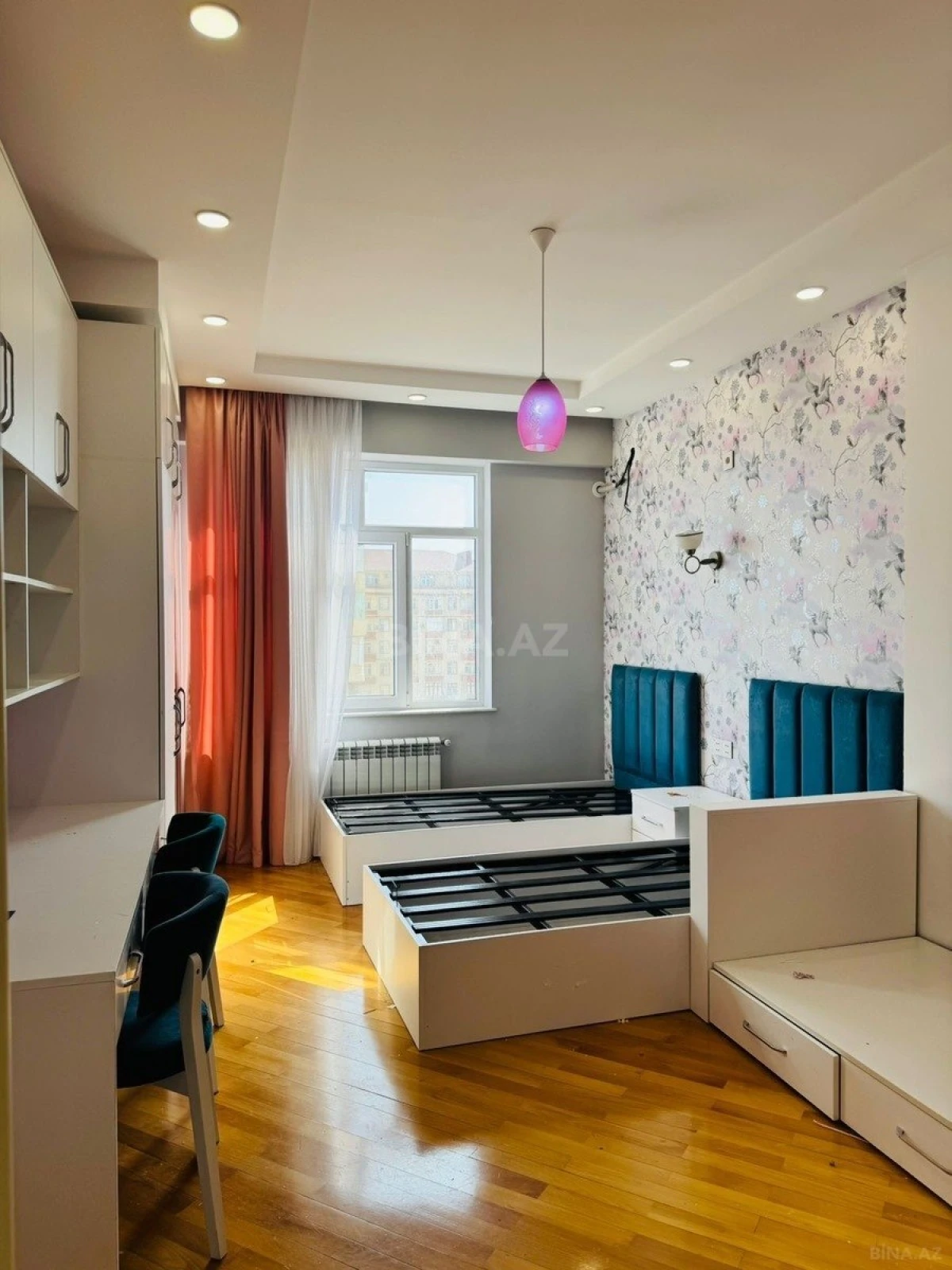 Satılır 3 otaqlı mənzil 115 m²