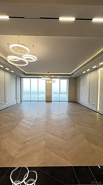 Satılır 4 otaqlı mənzil 224 m²