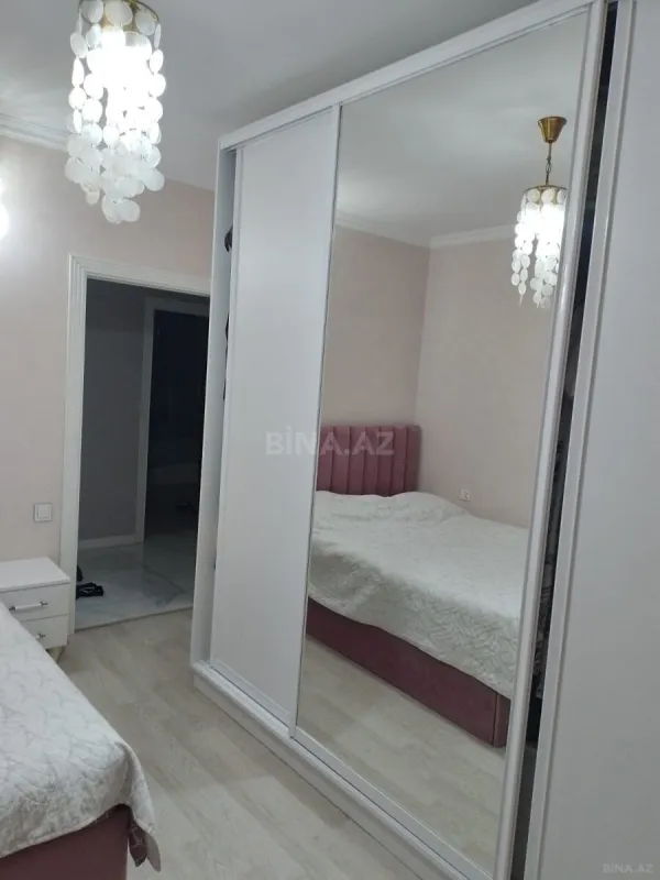 Satılır 4 otaqlı mənzil 100 m²