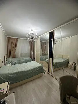 Satılır 4 otaqlı mənzil 100 m²