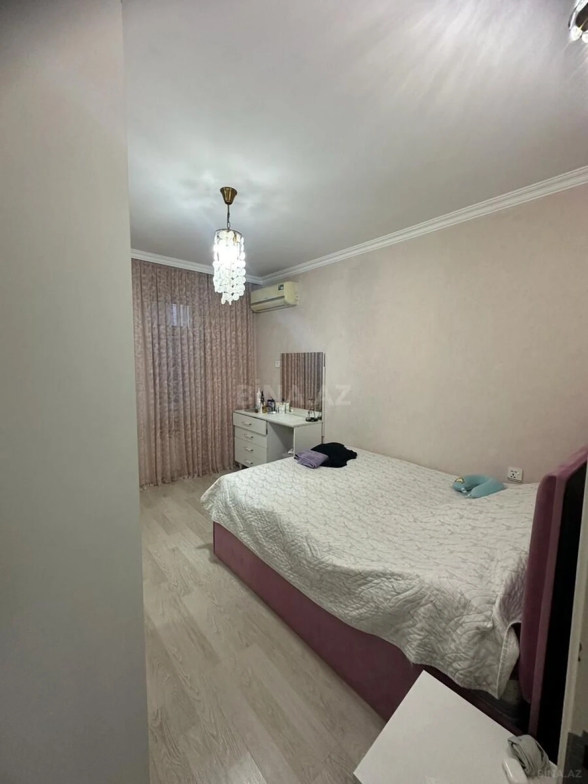 Satılır 4 otaqlı mənzil 100 m²