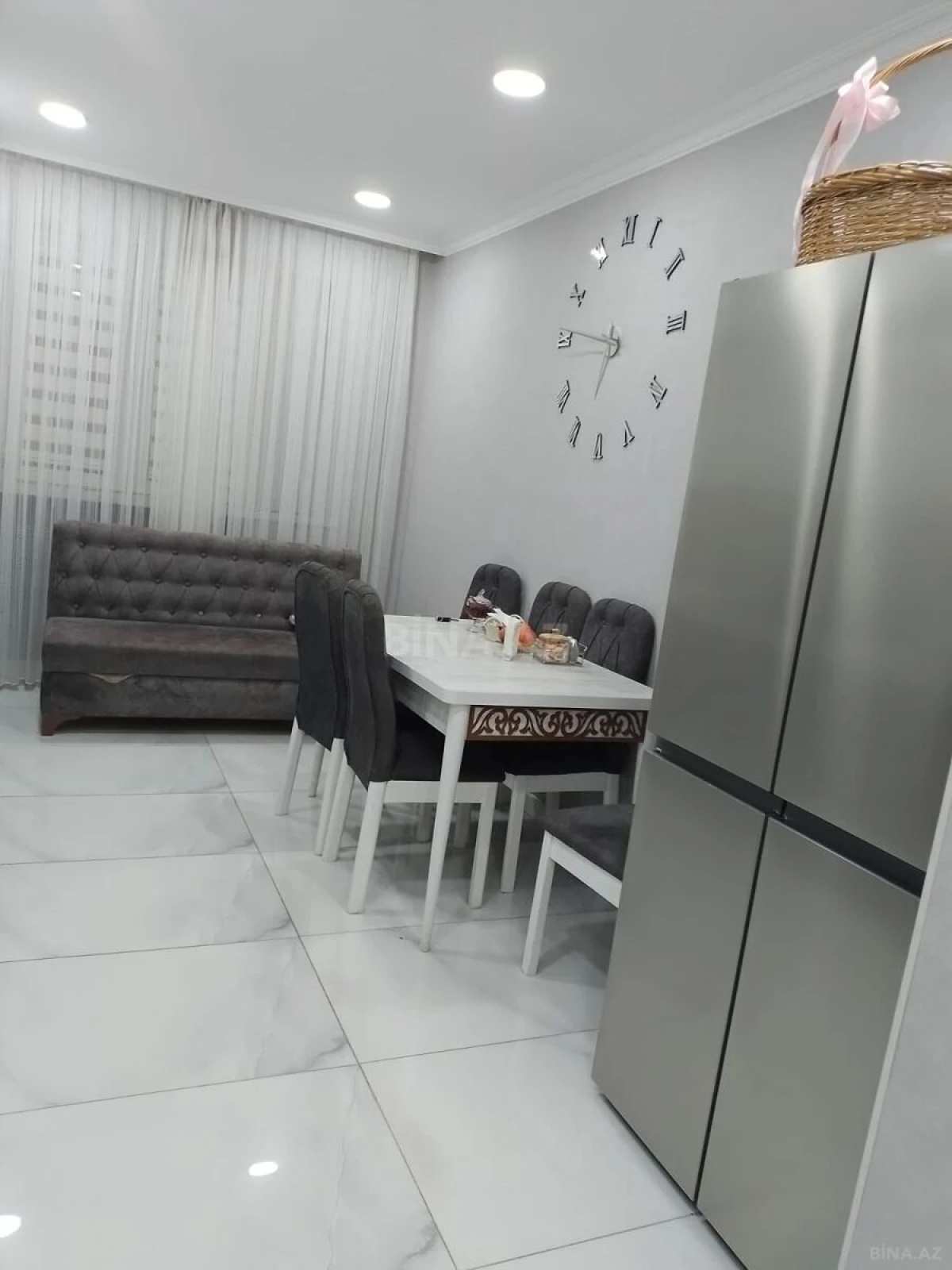 Satılır 4 otaqlı mənzil 100 m²