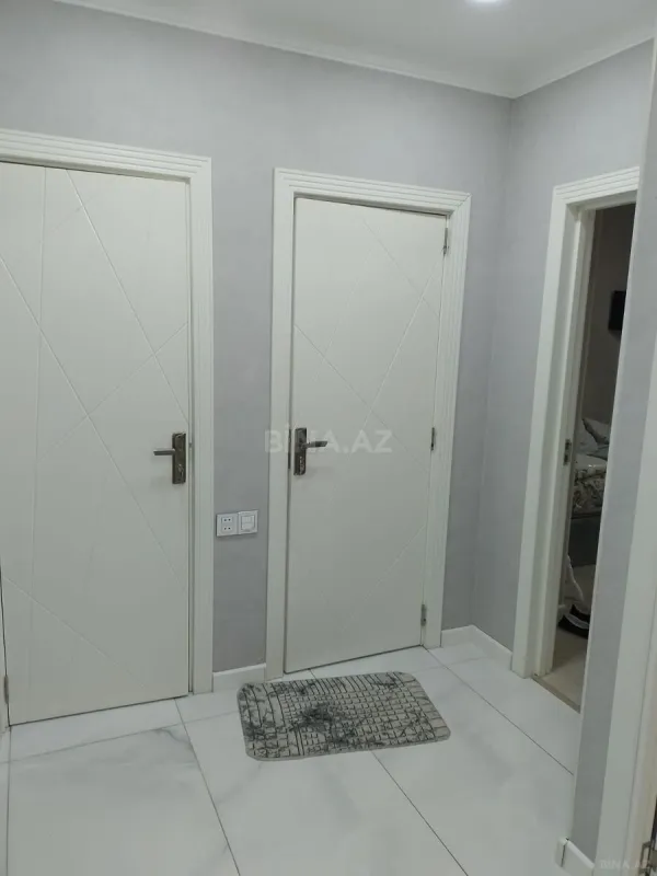 Satılır 4 otaqlı mənzil 100 m²