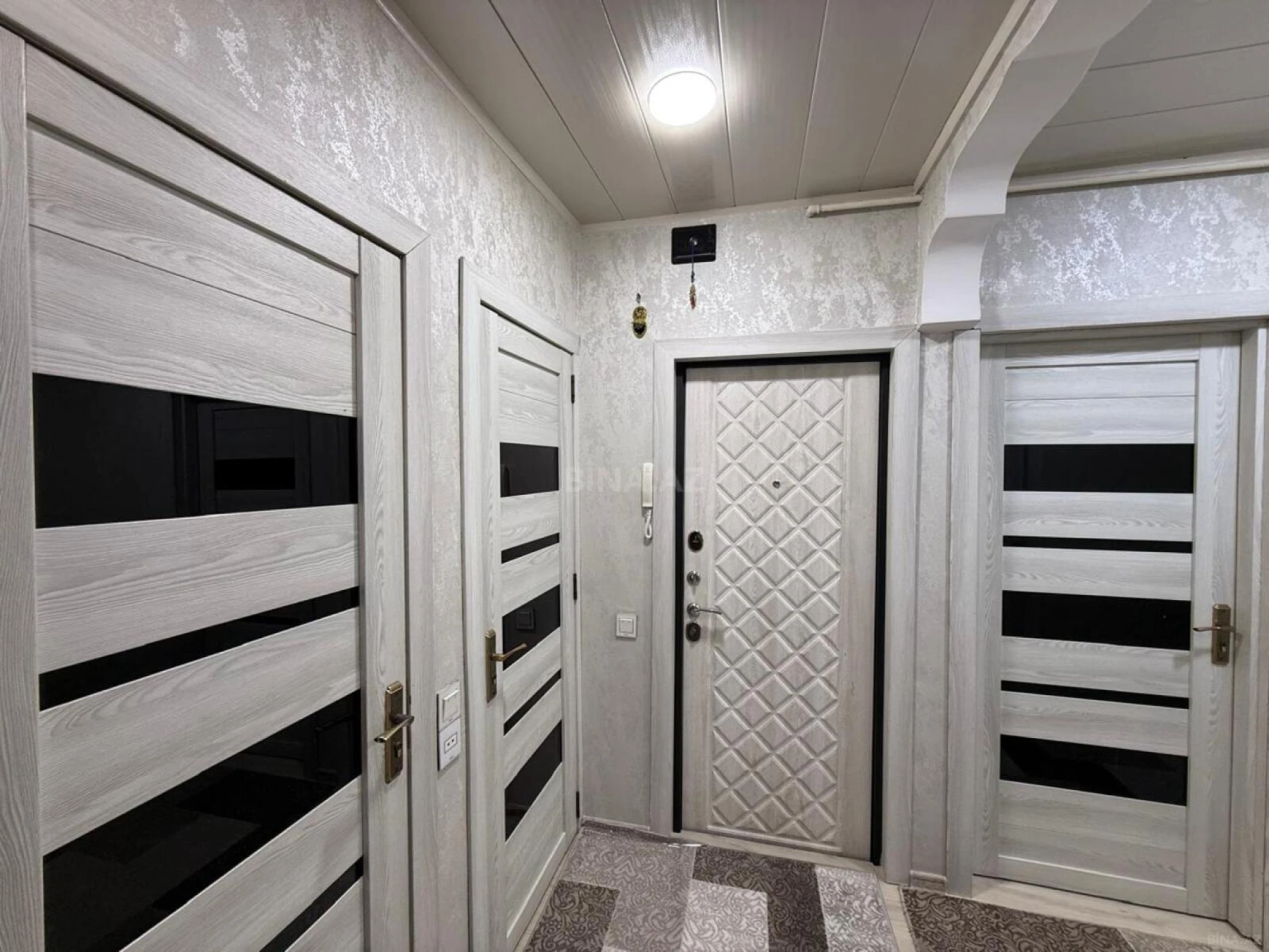 Satılır 3 otaqlı mənzil 65 m²