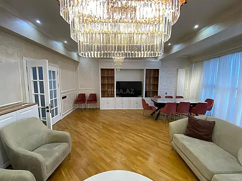 Kirayə verilir 4 otaqlı mənzil 175 m²