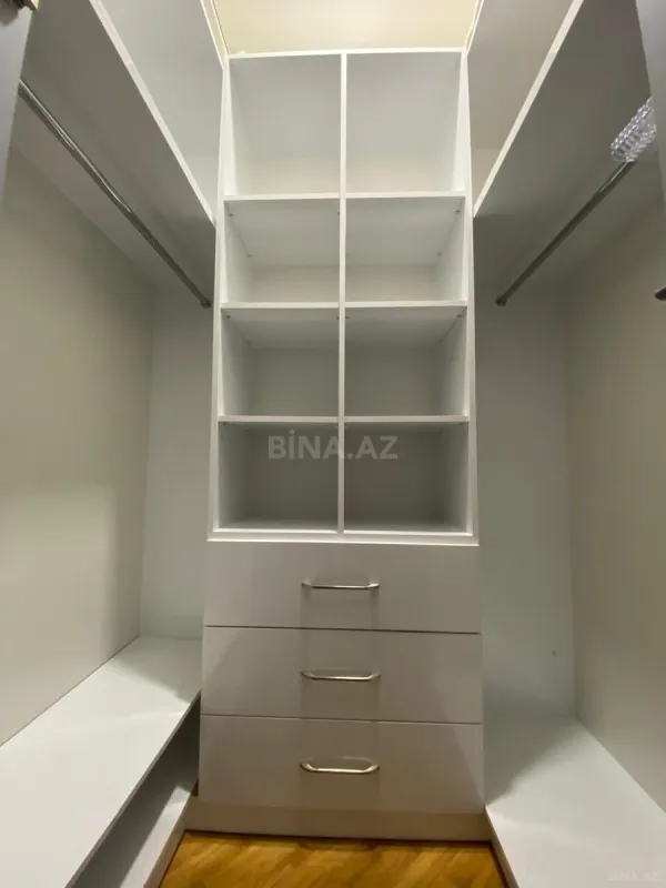 Kirayə verilir 4 otaqlı mənzil 175 m²