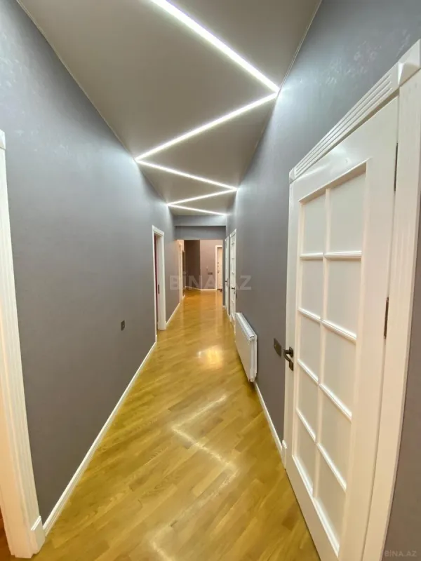 Kirayə verilir 4 otaqlı mənzil 175 m²