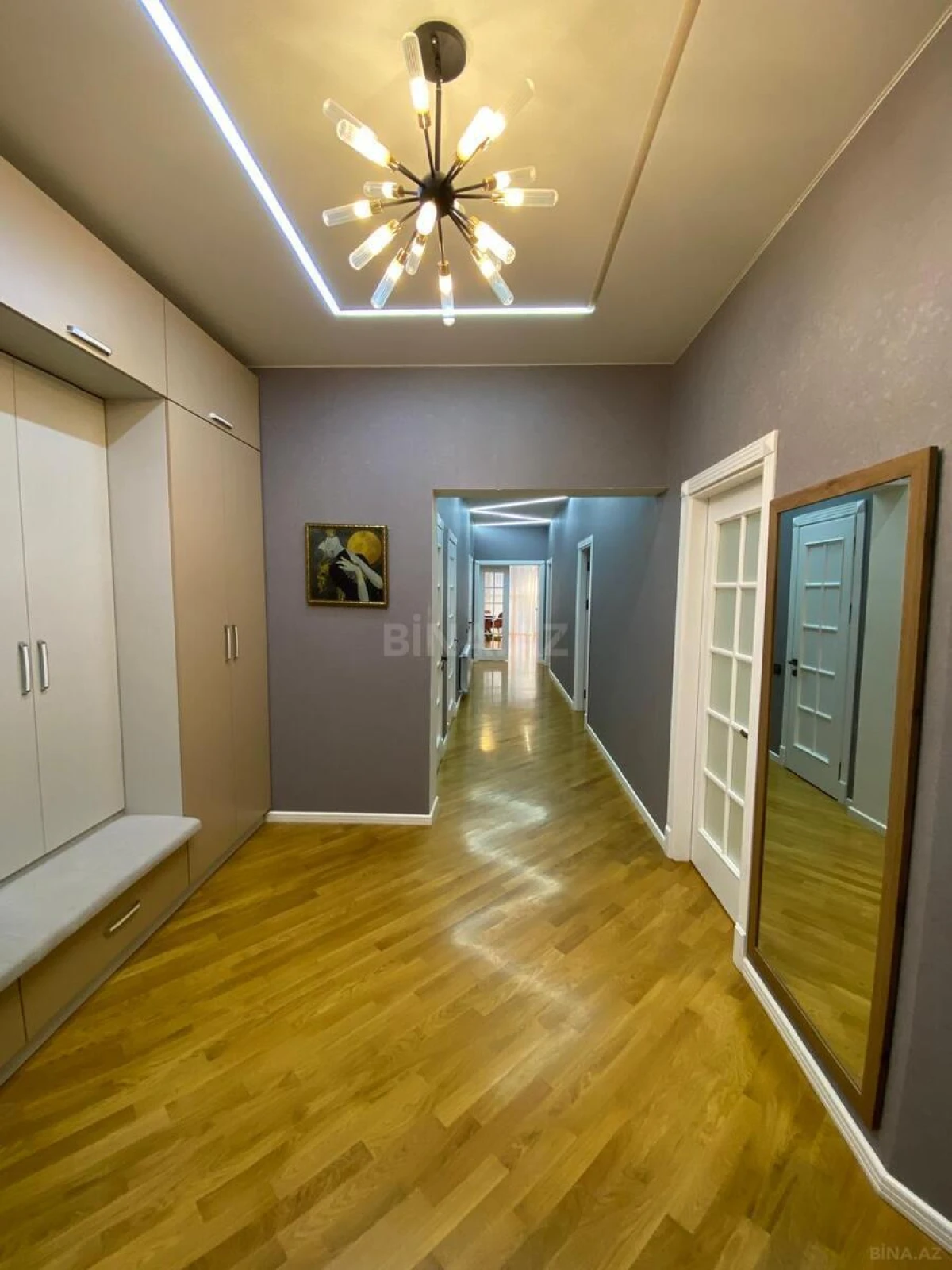 Kirayə verilir 4 otaqlı mənzil 175 m²