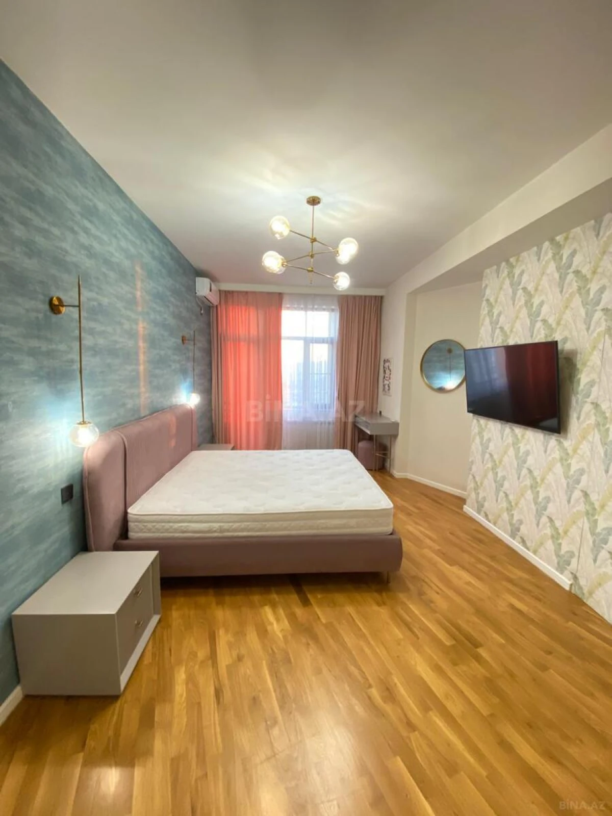 Kirayə verilir 4 otaqlı mənzil 175 m²