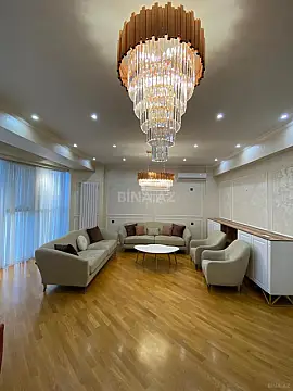 Kirayə verilir 4 otaqlı mənzil 175 m²